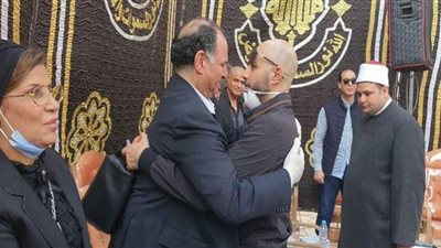 السيدخيرالله: كيف تحول عزاء شقيقة الإعلامي محمد فودة  بزفتي الي ملحمة حب شعبية ؟ انه فعلا نائب القلوب 