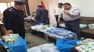 كارثة بالصور.. مخزن لتعبئة كمامات غير آمنة بمدينة 6 أكتوبر