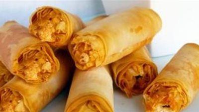 بالفيديو.. طريقة عمل أصابع الجلاش بالكنافة «روعة»