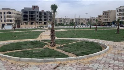 تكثيف أعمال الزراعة وصيانة المسطحات الخضراء بالعبور والشروق