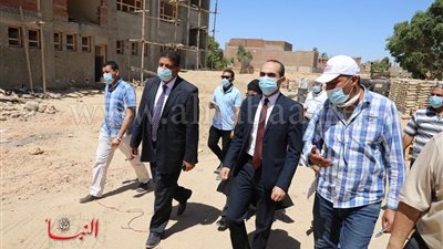 نائب محافظ سوهاج يتفقد مشروعات «حياة كريمة» في قرى طما