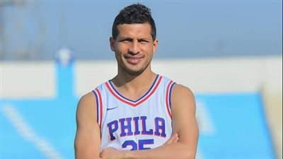 عمر عبدالعزيز : طارق حامد 