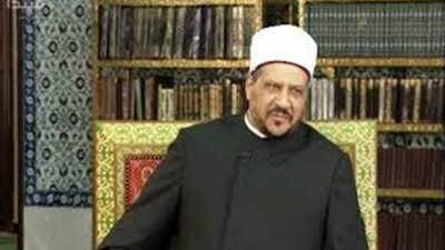 تعرف على حكم تشغيل القرآن وتركه أثناء النوم