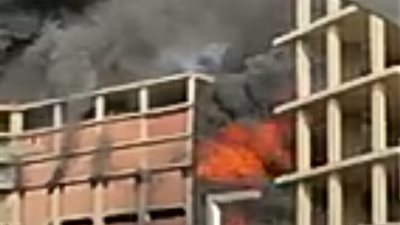 حريق هائل بالمعادي يتسبب في توقف حركة المرور على الأوتوستراد اتجاه حلوان