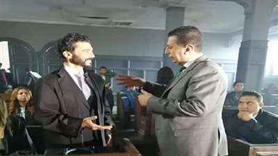 وصفها بأهم مرافعة في تاريخ الفن.. محامي المشاهير يكشف كواليس مرافعة خالد النبوي في 