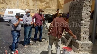 رئيس حى البساتين يتابع أعمال التشطيبات النهائية لمشروع ورش العين السخنة بزهراء المعادي
