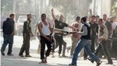 مقتل وإصابة 5 أشخاص في 