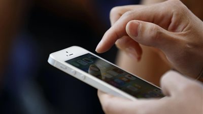 شركة آبل تفرض على مستخدمي آيفون تحديث تلك التطبيقات بعد أخطاء غير معتادة