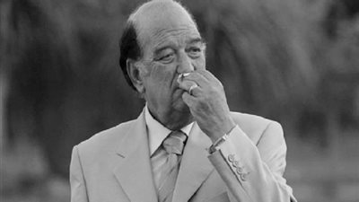 بالفيديو.. آخر تكريم لحسن حسني: الحمد لله لحقوني