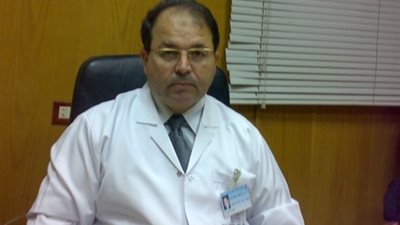 مدير مستشفى أشمون العام بالمنوفية يعتذر عن منصبه