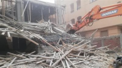 بالصور.. إزالة فورية لمنازل مخالفة في قرى المراغة بسوهاج