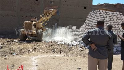 حملة عاصفة لإزالة التعديات في قرى المراغة بسوهاج وإحالتها للنيابة العسكرية