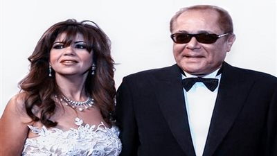 أنا بجواره الآن.. بوسي شلبي تحيي ذكرى «الساحر»