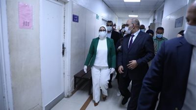 وزيرة الصحة لأطباء الإسكندرية: تصنعوا ملحمة وطنية وسنعبر هذه الأزمة بفضل جهودكم
