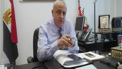 تفاصيل مشروعات الطرق ومحطات الصرف الصحي والمرافق الجاري تنفيذها بالقاهرة الجديدة