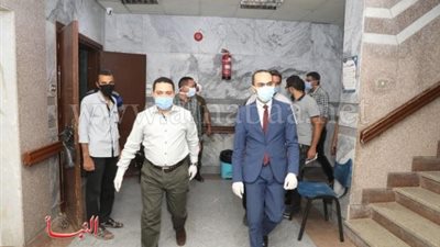 نائب محافظ سوهاج يتفقد مستشفى الهلال 