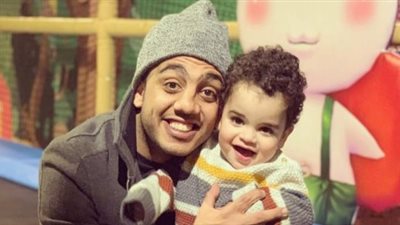 بشكل رسمي.. «أوس أوس» يكشف تفاصيل وفاة نجله الرضيع