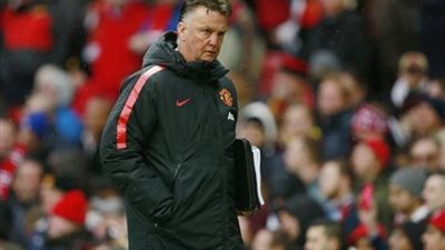 كابوس فان جال يعود لبرشلونة