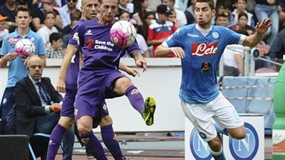نابولي يحقق فوزاً صعباً على فيورنتينا ويهز صدارة الكالتشيو