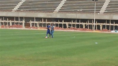 عبد الحفيظ يجتمع مع 