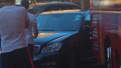 بالصور .. حافلة بايرن ميونيخ تتعرض لحادثة قبل مواجهة ارسنال