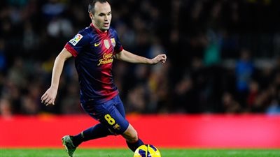 انييستا يدعم تشكيلة برشلونة أمام إيبار