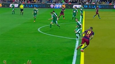 صورة .. هدف برشلونة الاول امام ايبار تسلل