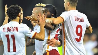 بالفيديو ..روما يقتنص صدارة الكالتشيو بفوز مستحق على فيورنتينا 2/1 وصلاح يسجل قبل طرده