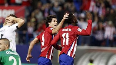 اتليتكو يواصل مطاردة الكبار بالفوز على الغواصات الصفراء 1/2