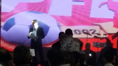 كريم شحاته يقدم فقرات حفل جمعية المحترفين