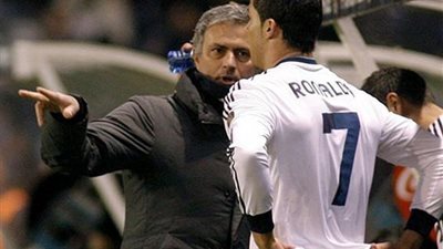 مورينيو: ريال مدريد وبرشلونة يمكنهما الفوز بالبريميرليج!