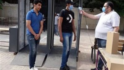 بوابات تعقيم وممرات لاستقبال الطلاب.. استعدادات لجان امتحانات الثانوية العامة بسوهاج