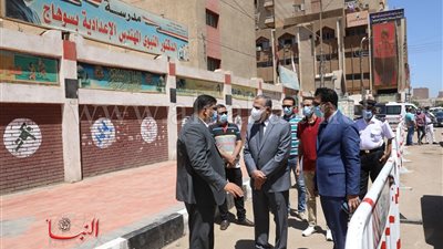 محافظ سوهاج يتفقد محيط لجان الثانوية العامة ويصدر تعليمات صارمة