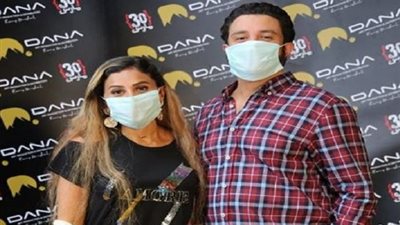 بالكمامات.. أحمد الفيشاوي يحتفل ببدء تصوير 