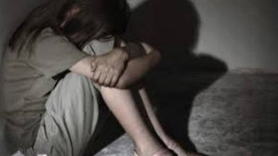 أمسك أماكن حساسة بجسدها.. فتاة تتعرض لواقعة «هتك عرض» بشعة فى قنا