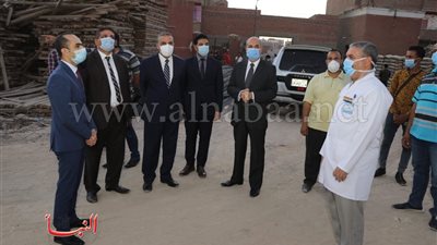 محافظ سوهاج يفتتح ويتفقد مشروعات خدمية وأعمال تجميل بتكلفة 300 مليون جنيه 