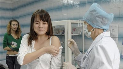 روسيا: طرح لقاح كورونا تجاريًا أغسطس المقبل