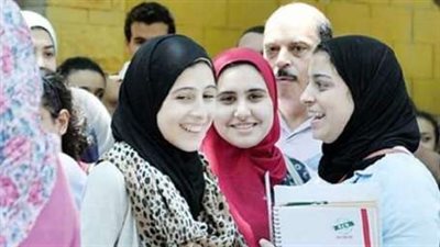 تفاصيل منح «أبو العينين» مكافأة مالية لأوائل الثانوية العامة 2020