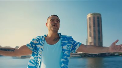 عمرو دياب يحقق رقمًا قياسيًا بأغنية 