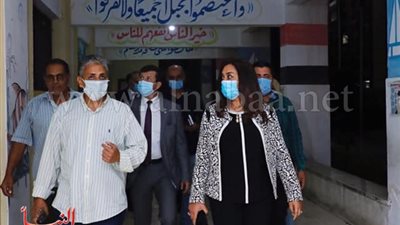 مظلات وكراسي لكبار السن.. محافظ دمياط تتابع الاستعدادات لانتخابات مجلس الشيوخ