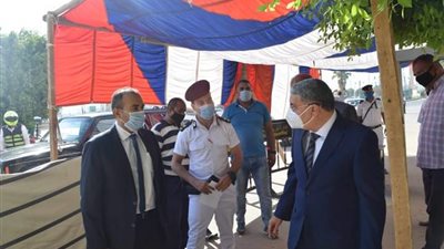 انتخابات مجلس الشيوخ.. لجان الاقتراع تبدأ فى استقبال الناخبين بالمنيا 