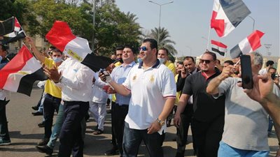 مسيرة حاشدة من نادي الشيخ زايد للمشاركة في انتخابات الشيوخ