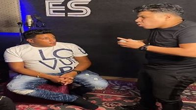 بالفيديو.. عمر كمال يسخر من حمو بيكا لسبب غريب