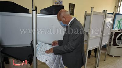 وزير النقل يدلي بصوته في انتخابات 