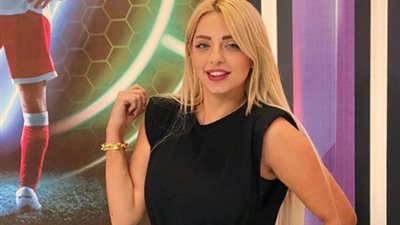 بالصور.. هذا أول ما فعلته مي حلمي بعد تأكيد خبر طلاقها من محمد رشاد