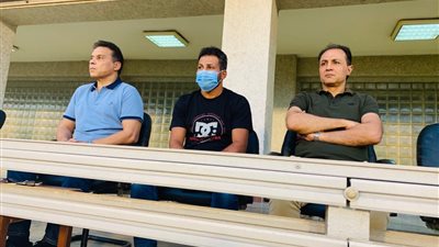 البدري يتابع لقاء المقاصة والجونة