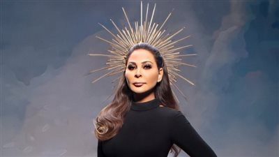 إليسا تترك شركة 