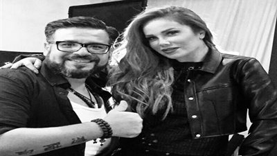 بكلمات مؤثرة.. نيكول سابا تنعي مدير أعمالها وائل المصري