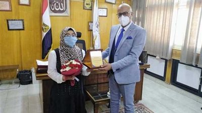 صحة بني سويف: منحة دراسية لابنة طبيبة توفيت بكورونا في «طب النهضة»