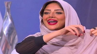 بعد تصريحها عن غير المحجبات.. فتح تحقيق عاجل مع رضوى الشربيني 